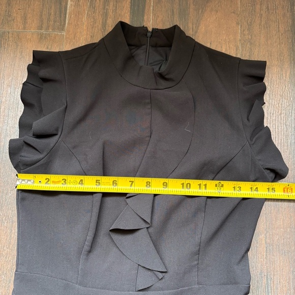 NWT Laundry By Shelli Segal Elegant Black Ruffle Dress Size 4 - Picture 3 of 7